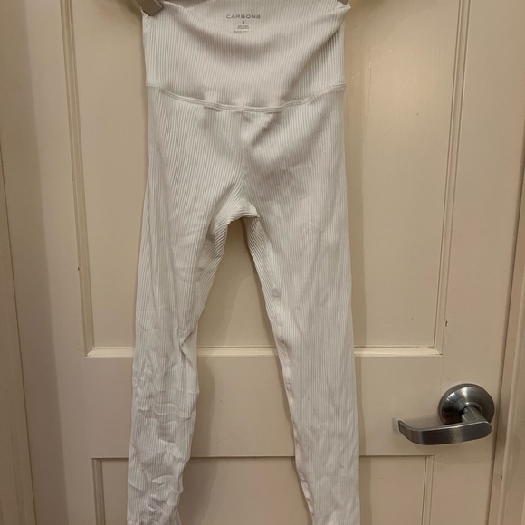 Carbon38 ribbed leggings in white (size small) - Picture 8 of 8